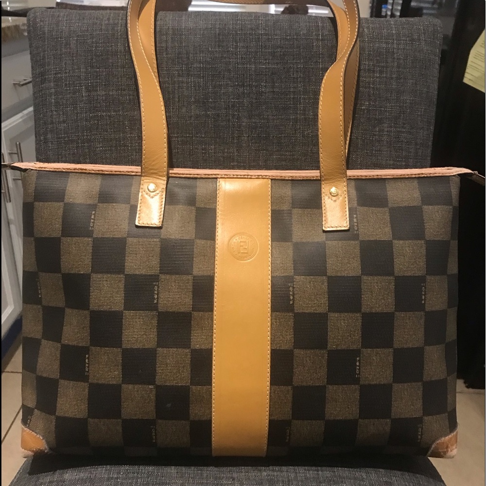 SALE! Beautiful 80s Fendi Large Shopper! Well cared for!